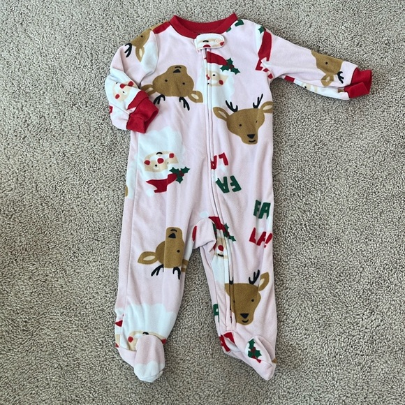Excellent Condition Carter’s Fleece Onesie - 6M - Picture 1 of 2